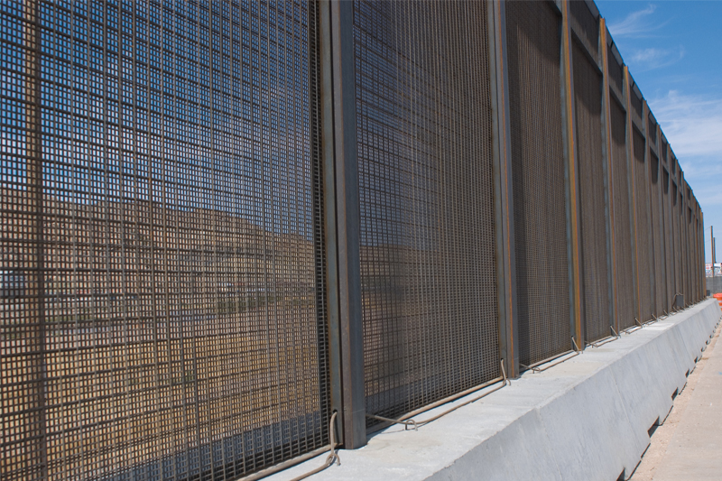 Direct Metals Welded Woven Wire Mesh Security Fencing